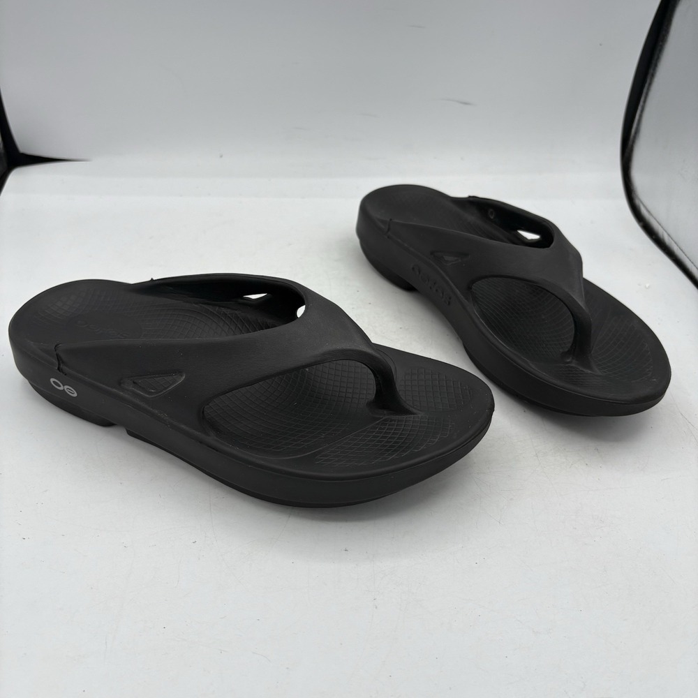 Oofos Sandals Womens Size 8 Original Black Recovery Comfort Flip Flop Slides
